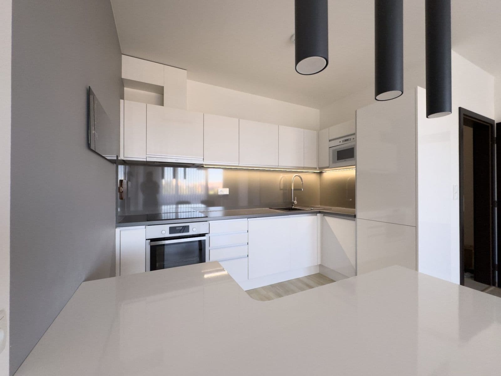 Prodej bytu 2+kk 65 m², Rudolfa Holeky, Praha, Praha Prodej bytu 2+kk 65 m², Rudolfa Holeky, Praha, Praha