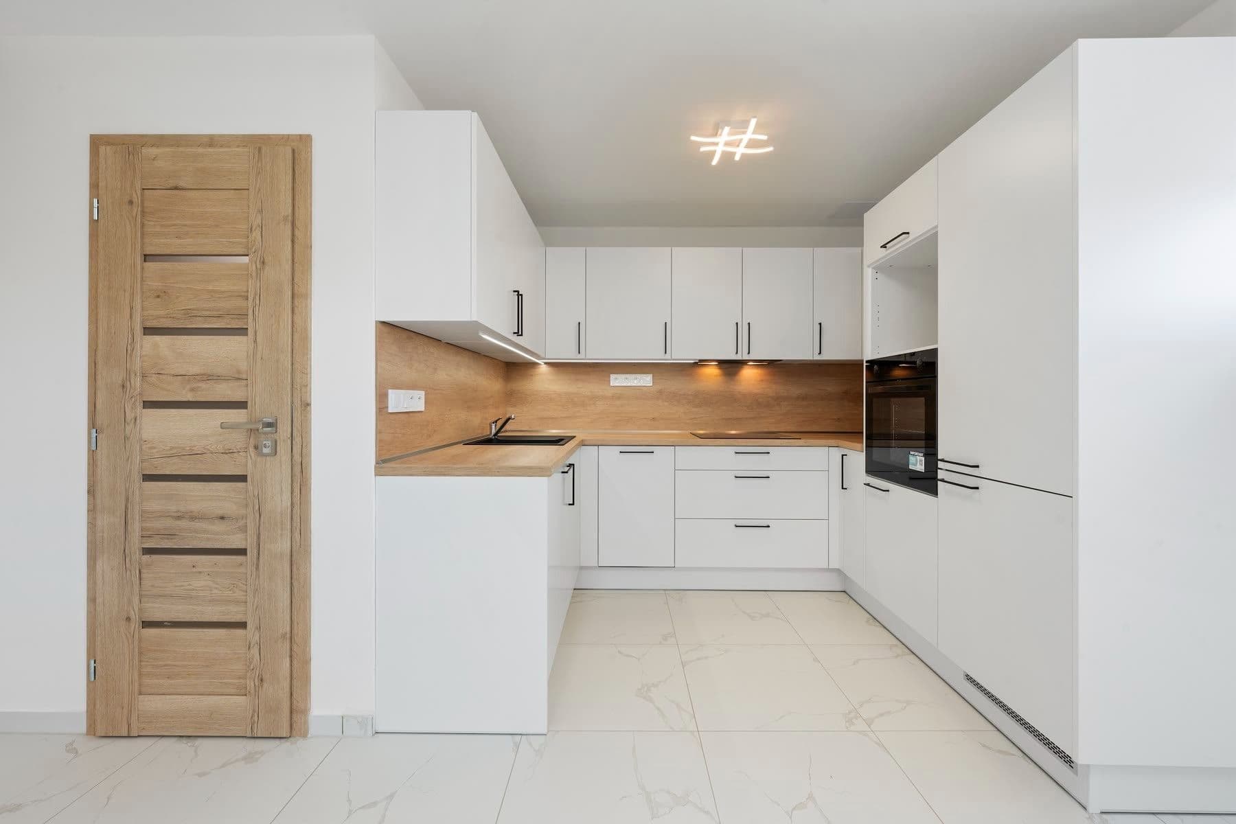 Prodej bytu 1+1 95 m², Čebín, Jihomoravský kraj Prodej bytu 1+1 95 m², Čebín, Jihomoravský kraj