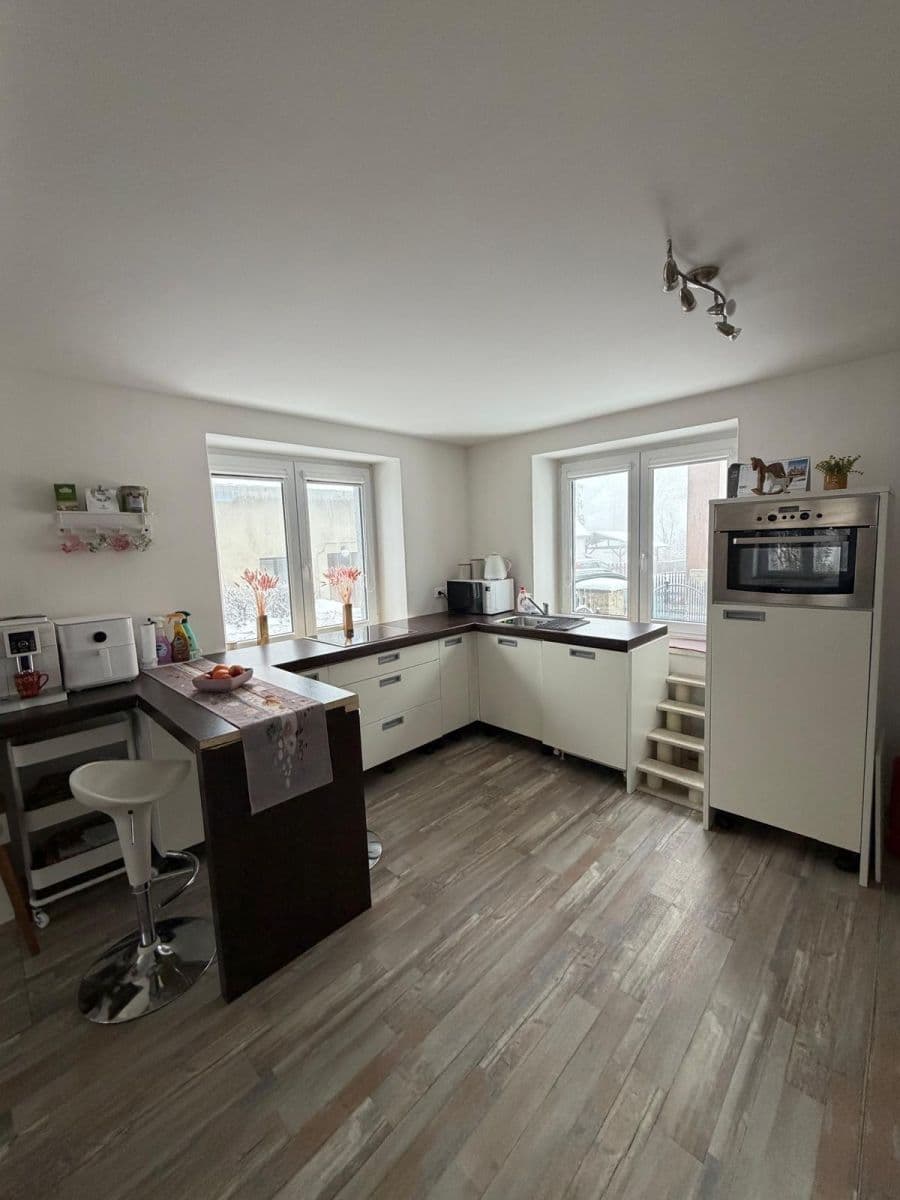 Prodej domu 1.686 m², pozemek 1.686 m², Blatno, Ústecký kraj Prodej domu 1.686 m², pozemek 1.686 m², Blatno, Ústecký kraj