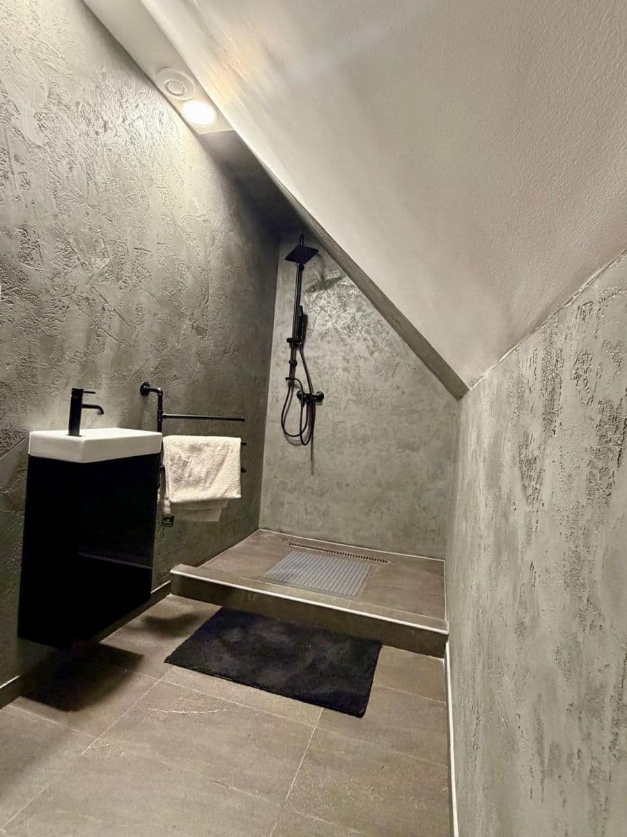 Prodej domu 1.686 m², pozemek 1.686 m², Blatno, Ústecký kraj Prodej domu 1.686 m², pozemek 1.686 m², Blatno, Ústecký kraj