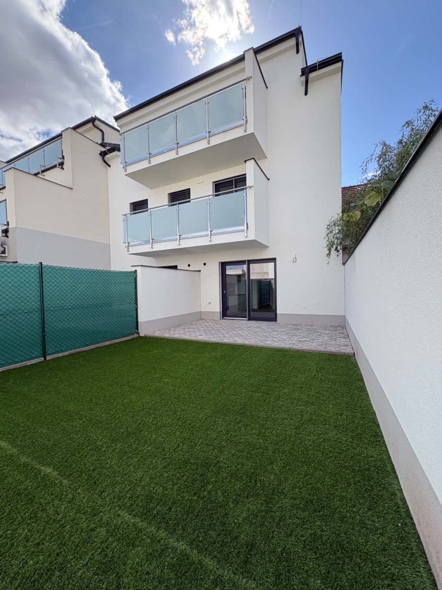Pronájem bytu 1+kk 30 m², Břetislavova, Brno, Jihomoravský kraj Pronájem bytu 1+kk 30 m², Břetislavova, Brno, Jihomoravský kraj