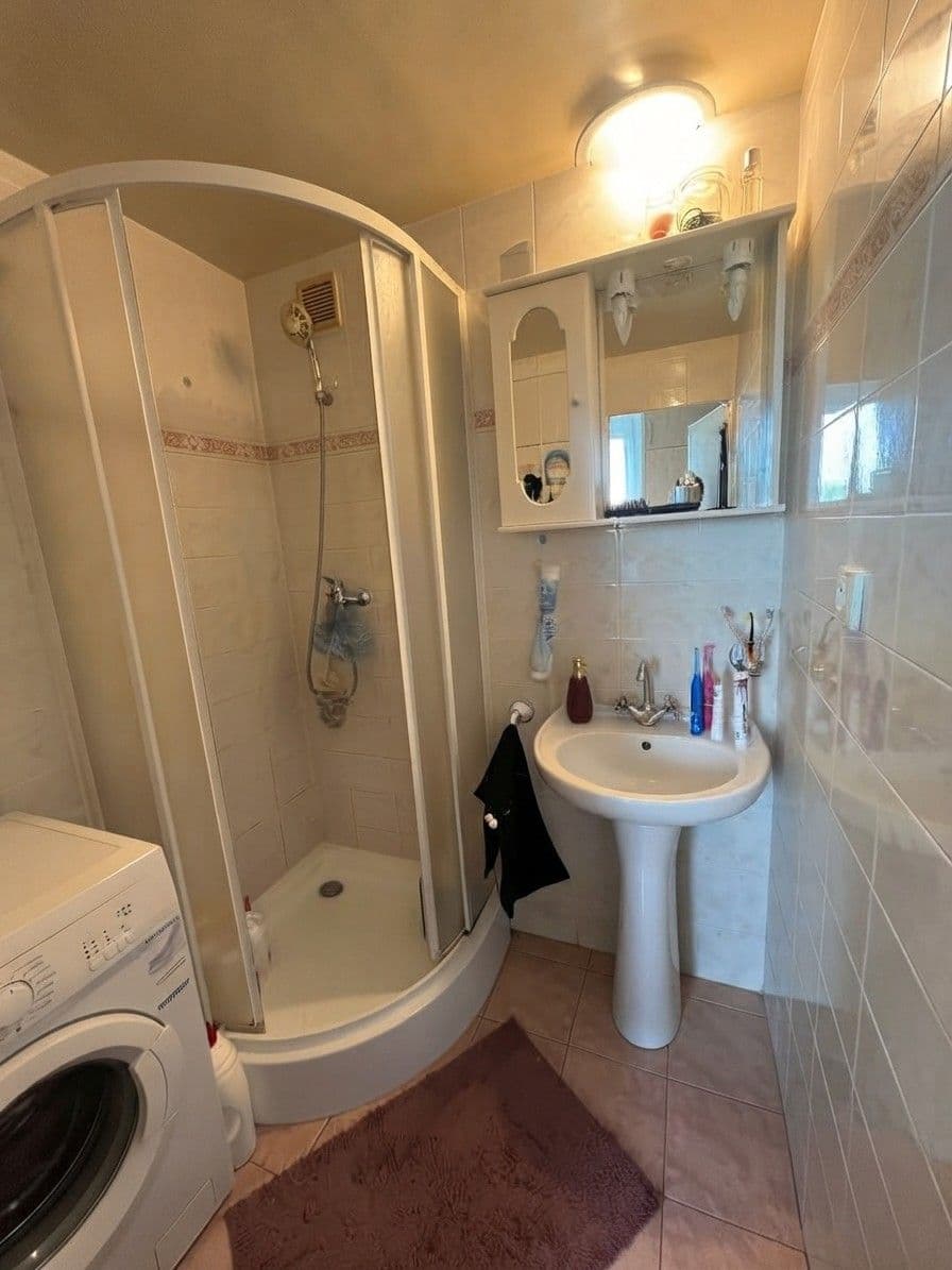 Pronájem bytu 2+1 56 m², Tolstého, Třebíč, Kraj Vysočina Pronájem bytu 2+1 56 m², Tolstého, Třebíč, Kraj Vysočina