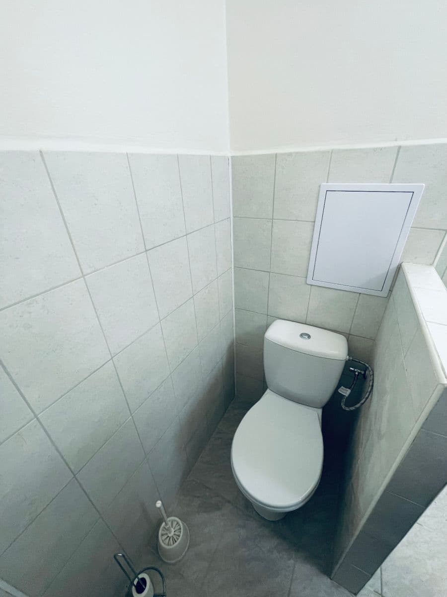 Pronájem bytu 1+kk 21 m², Jiráskova, Chomutov, Ústecký kraj Pronájem bytu 1+kk 21 m², Jiráskova, Chomutov, Ústecký kraj