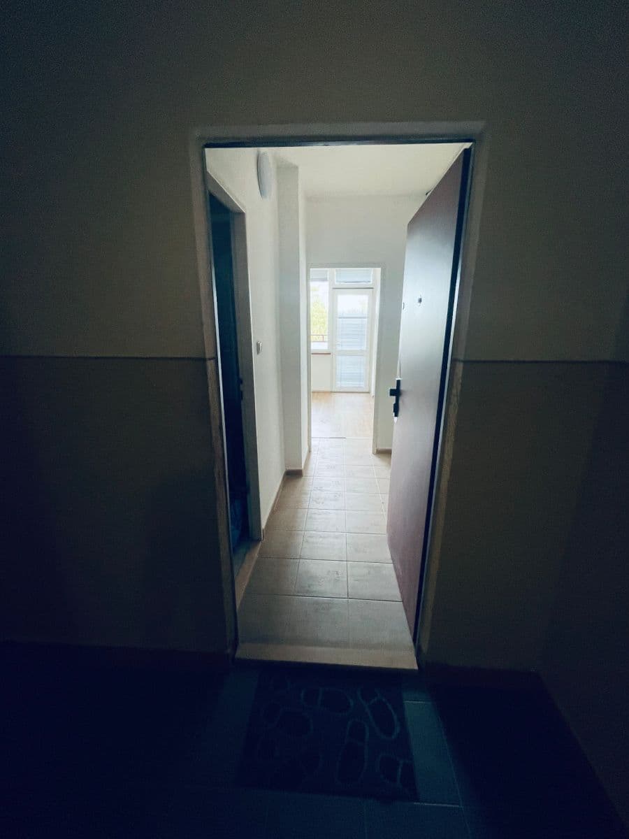 Pronájem bytu 1+kk 21 m², Jiráskova, Chomutov, Ústecký kraj Pronájem bytu 1+kk 21 m², Jiráskova, Chomutov, Ústecký kraj