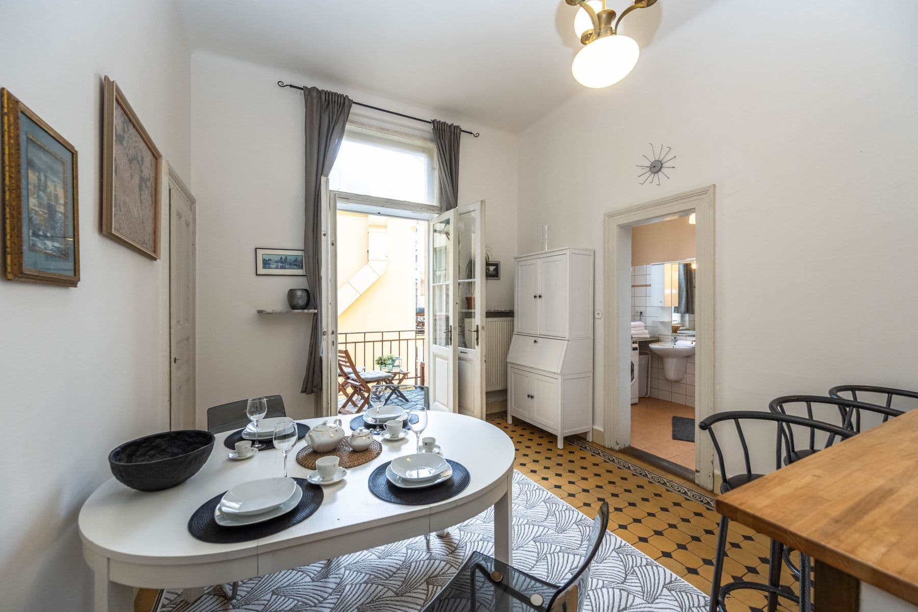 Pronájem bytu 130 m², Valentinská, Praha, Praha Pronájem bytu 130 m², Valentinská, Praha, Praha