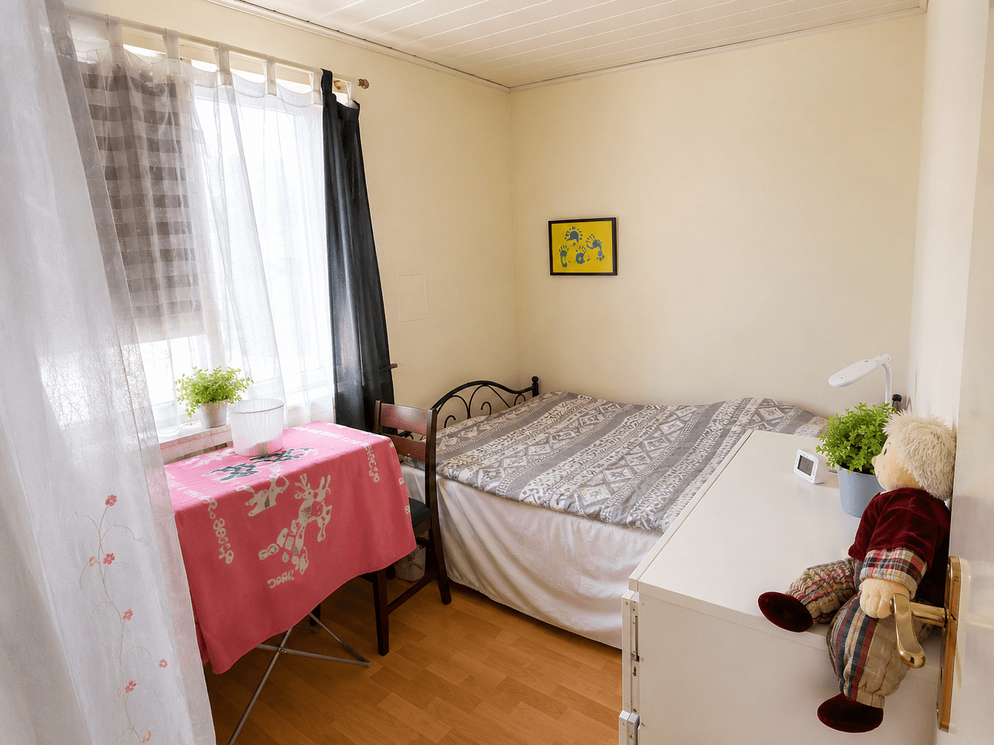 Prodej bytu 3+1 55 m², Oberhausen, Severní Porýní-Vestfálsko Prodej bytu 3+1 55 m², Oberhausen, Severní Porýní-Vestfálsko