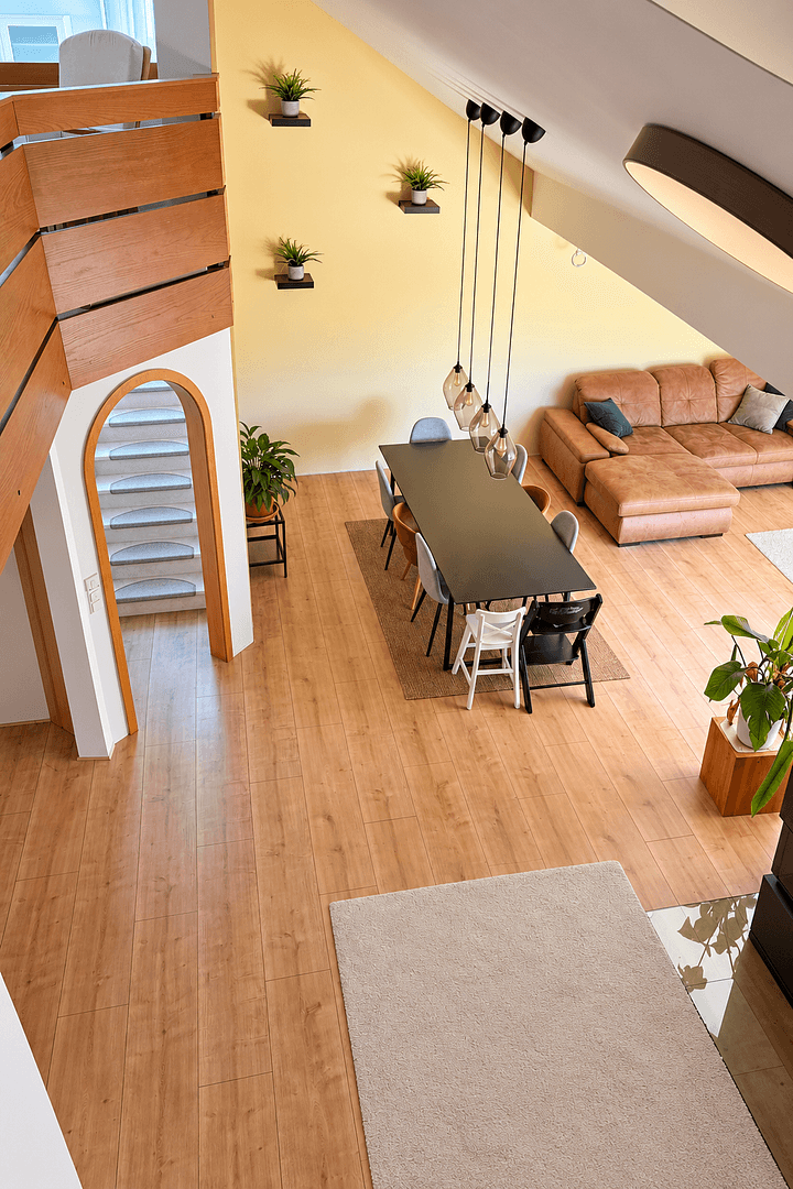 Pronájem bytu 4+kk 135 m², Wingertweg 29, Ispringen, Bádensko-Württembersko Pronájem bytu 4+kk 135 m², Wingertweg 29, Ispringen, Bádensko-Württembersko