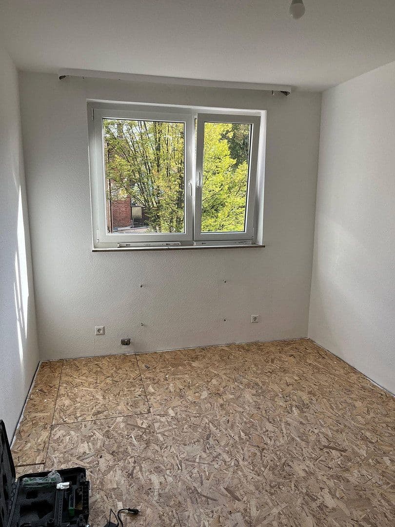 Pronájem bytu 3+1 61 m², Ludwigstr. 33, Stuttgart, Bádensko-Württembersko Pronájem bytu 3+1 61 m², Ludwigstr. 33, Stuttgart, Bádensko-Württembersko