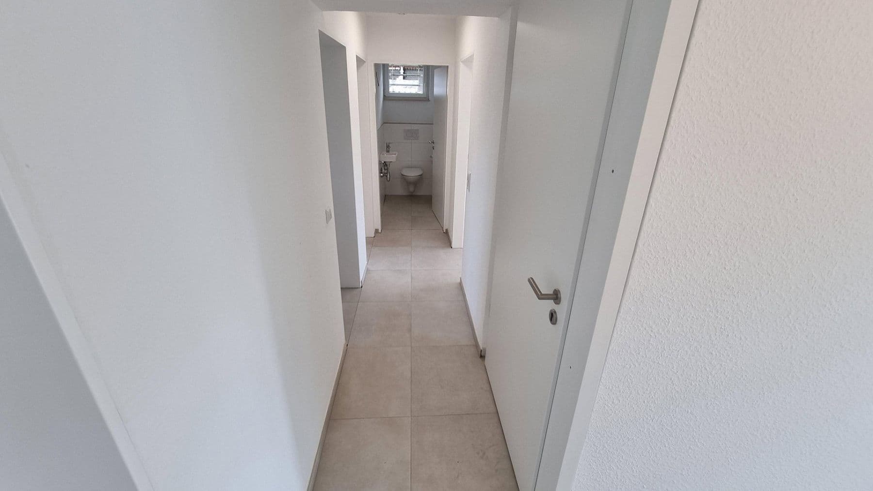 Pronájem bytu 4+1 119 m², Konrad-Adenauer-Straße 3, Rottenburg am Neckar, Bádensko-Württembersko Pronájem bytu 4+1 119 m², Konrad-Adenauer-Straße 3, Rottenburg am Neckar, Bádensko-Württembersko