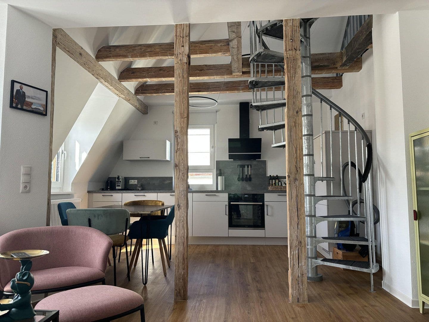 Pronájem bytu 2+1 49 m², Dorotheenstraße 9, Bamberg, Bavorsko Pronájem bytu 2+1 49 m², Dorotheenstraße 9, Bamberg, Bavorsko