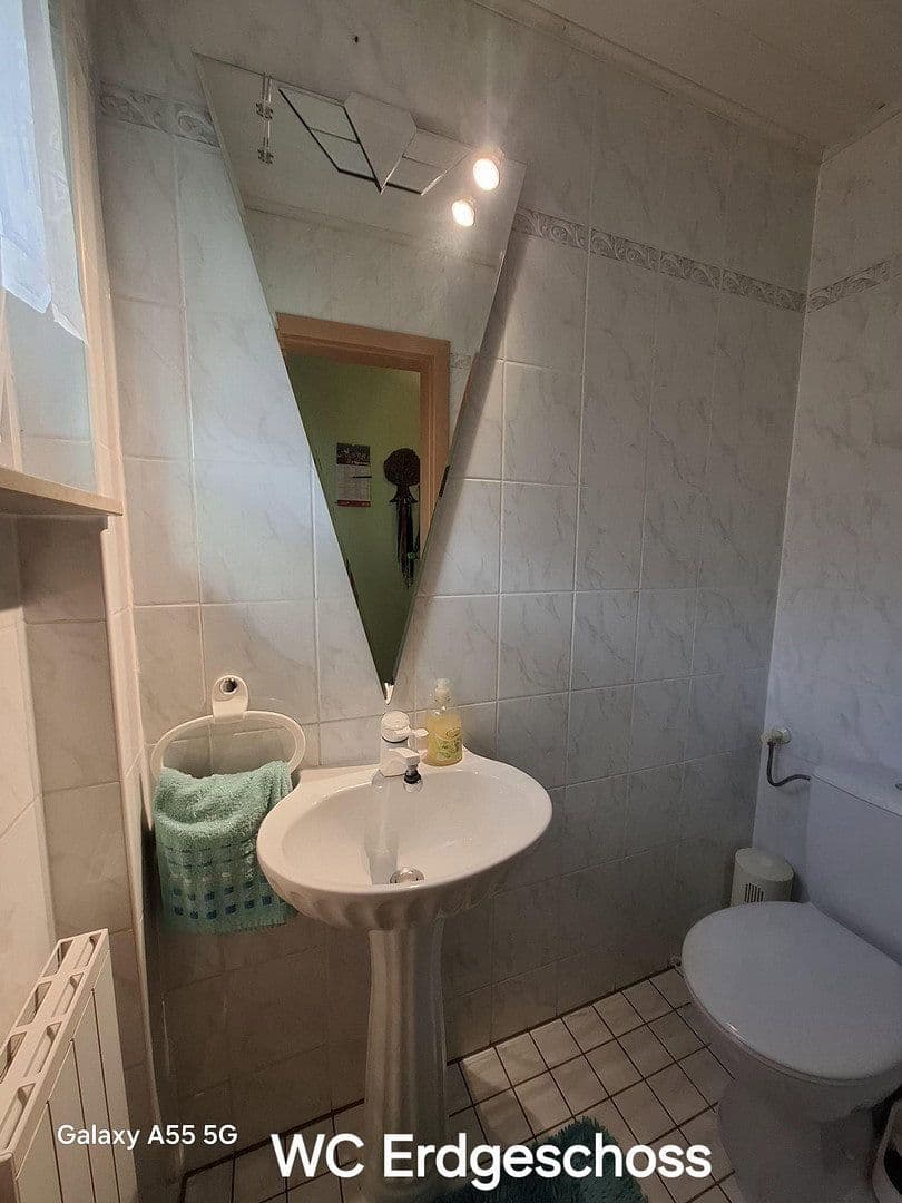 Prodej domu 110 m², pozemek 155 m², Lerchenweg 11, Schwabach, Bavorsko Prodej domu 110 m², pozemek 155 m², Lerchenweg 11, Schwabach, Bavorsko