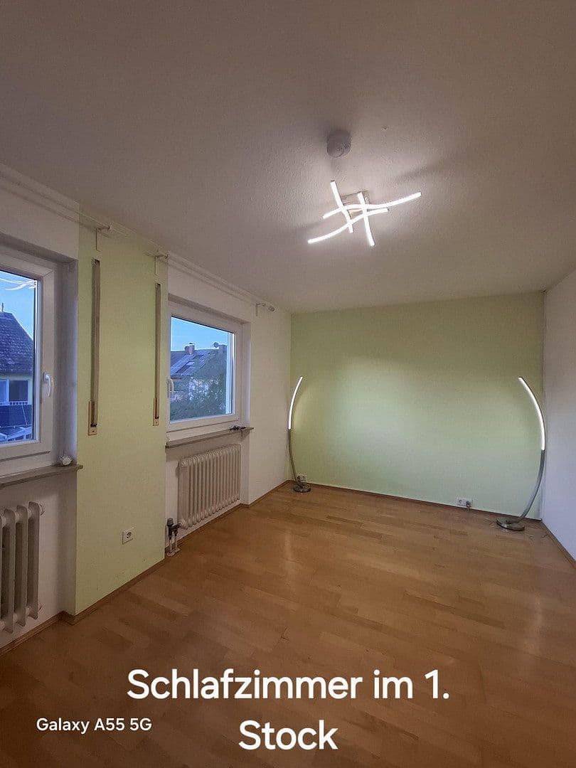 Prodej domu 110 m², pozemek 155 m², Lerchenweg 11, Schwabach, Bavorsko Prodej domu 110 m², pozemek 155 m², Lerchenweg 11, Schwabach, Bavorsko