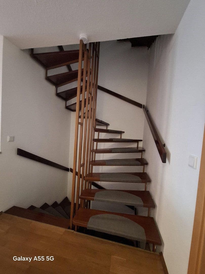 Prodej domu 110 m², pozemek 155 m², Lerchenweg 11, Schwabach, Bavorsko Prodej domu 110 m², pozemek 155 m², Lerchenweg 11, Schwabach, Bavorsko