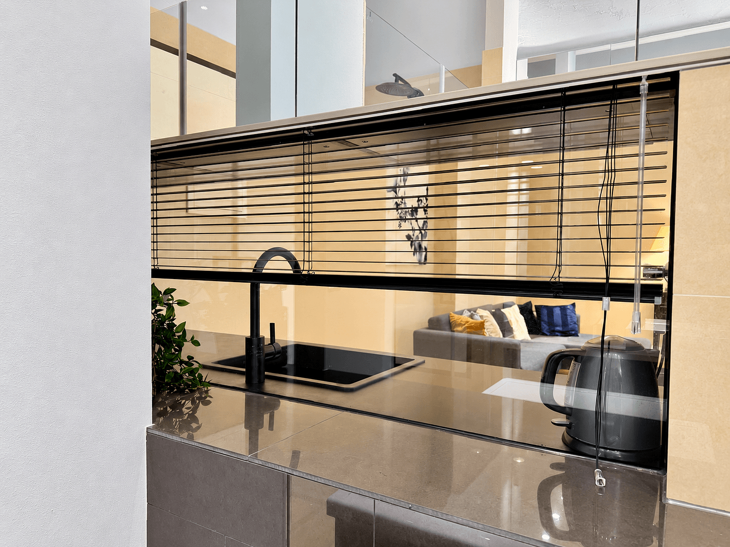 Prodej bytu 2+1 62 m², Berlin, Berlín Prodej bytu 2+1 62 m², Berlin, Berlín