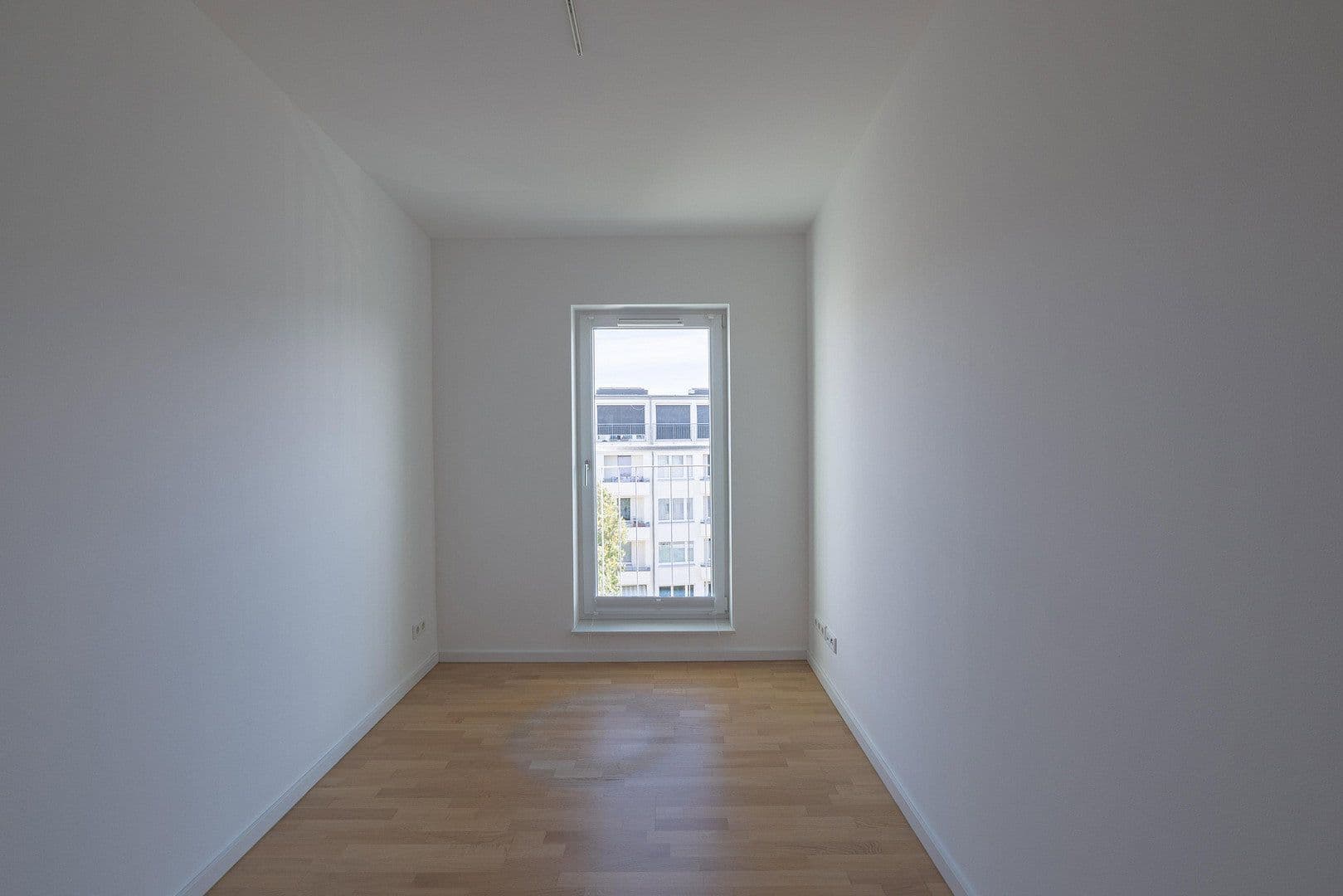 Prodej bytu 3+1 84 m², Berlin, Berlín Prodej bytu 3+1 84 m², Berlin, Berlín
