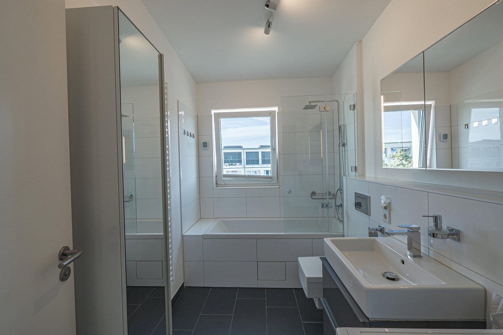 Prodej bytu 3+1 84 m², Berlin, Berlín Prodej bytu 3+1 84 m², Berlin, Berlín
