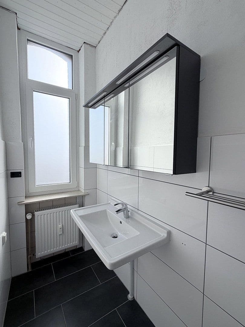 Pronájem bytu 112 m², Alfred-Delp-Straße 16, Hanau, Hessen Pronájem bytu 112 m², Alfred-Delp-Straße 16, Hanau, Hessen
