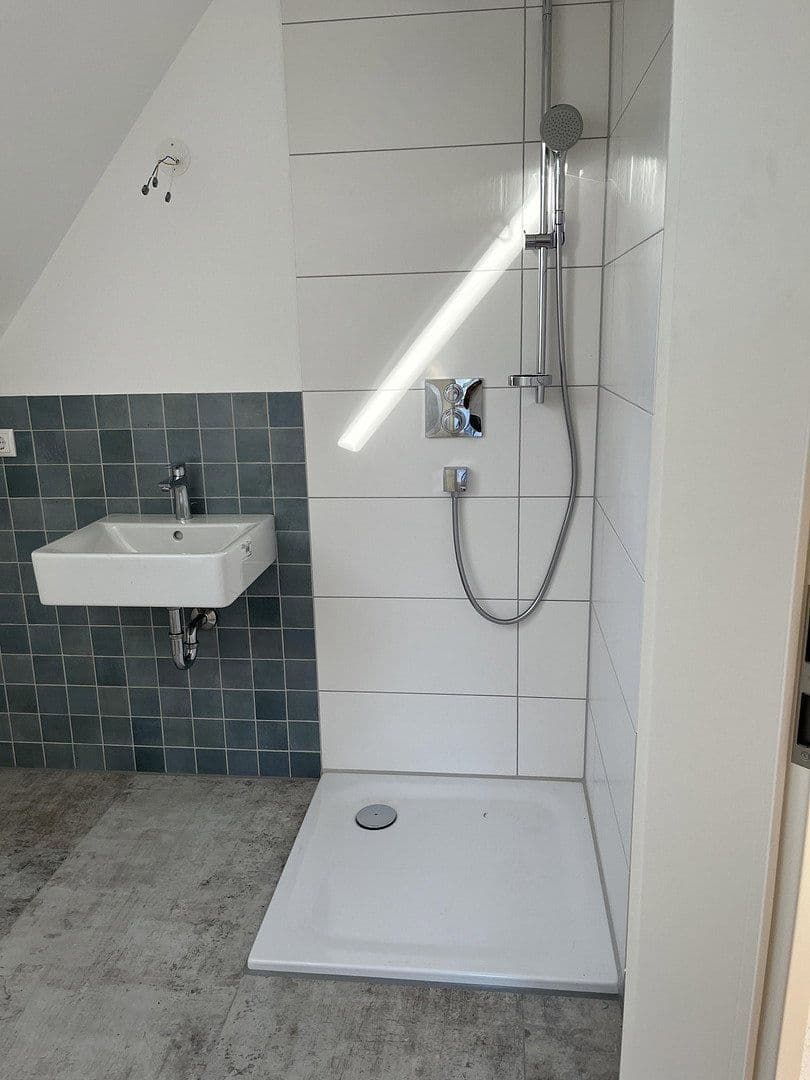 Prodej domu 137 m², pozemek 398 m², Heuweg 7c, Diedorf, Bavorsko Prodej domu 137 m², pozemek 398 m², Heuweg 7c, Diedorf, Bavorsko