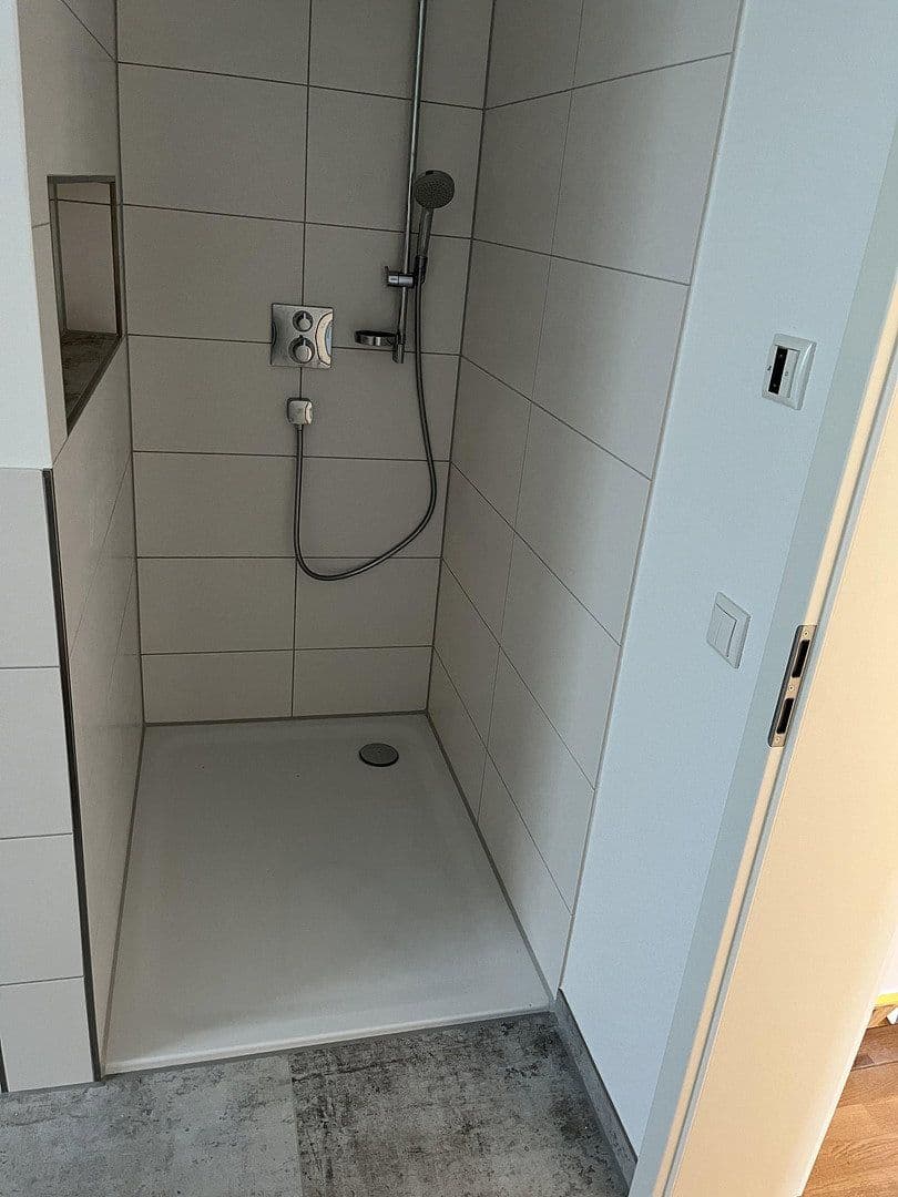 Prodej domu 137 m², pozemek 398 m², Heuweg 7c, Diedorf, Bavorsko Prodej domu 137 m², pozemek 398 m², Heuweg 7c, Diedorf, Bavorsko