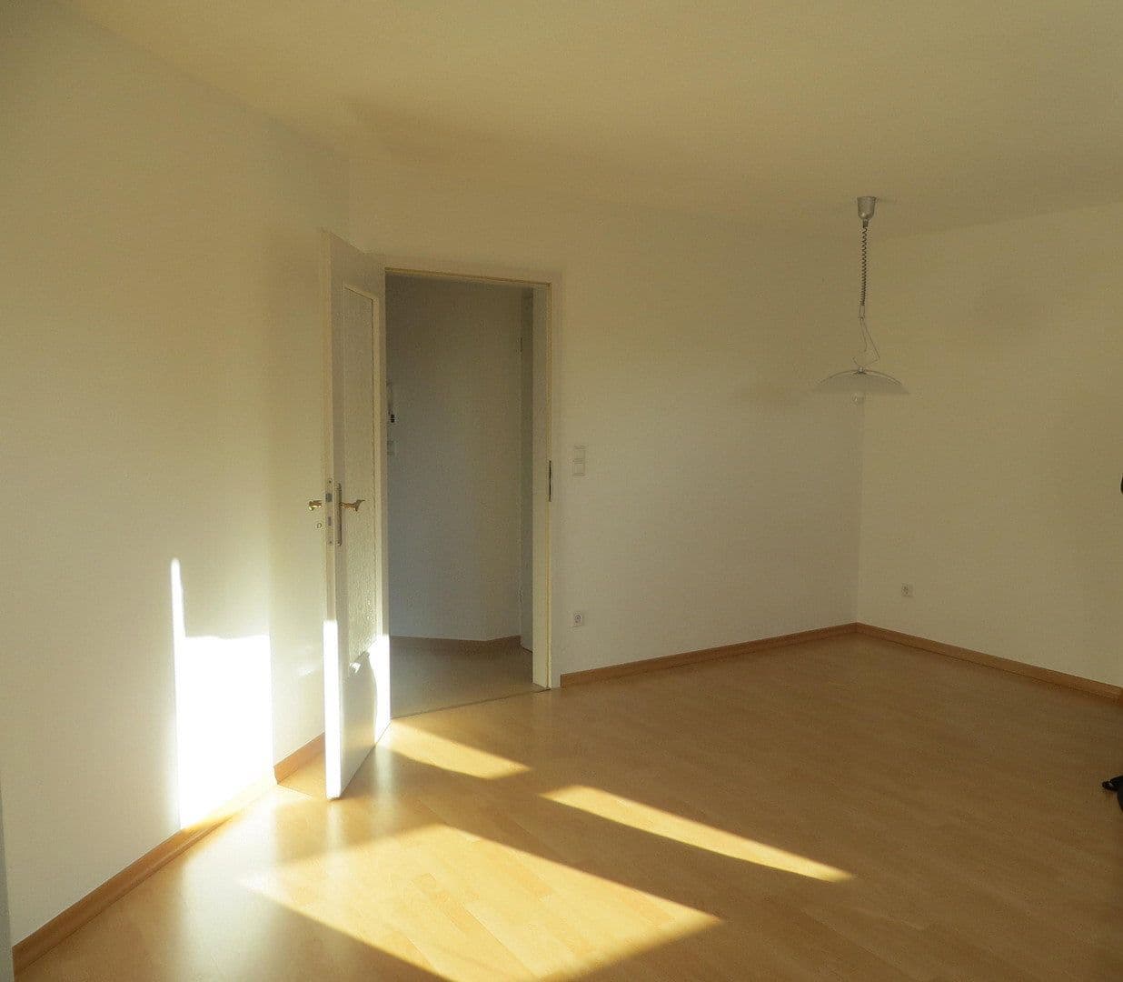 Prodej bytu 3+1 62 m², Mathias-Oeder-Str. 1b, Dresden, Sasko Prodej bytu 3+1 62 m², Mathias-Oeder-Str. 1b, Dresden, Sasko