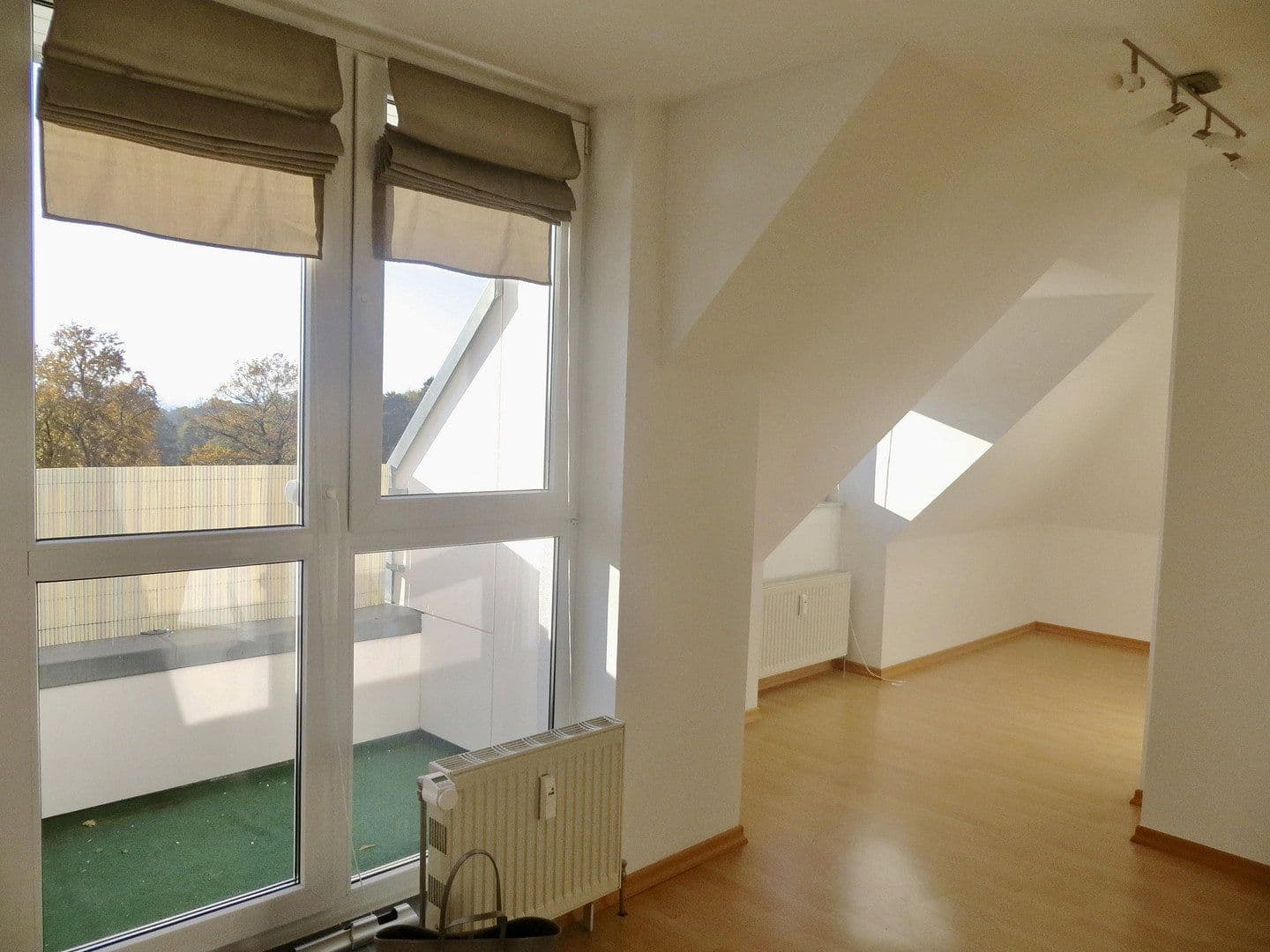 Prodej bytu 3+1 62 m², Mathias-Oeder-Str. 1b, Dresden, Sasko Prodej bytu 3+1 62 m², Mathias-Oeder-Str. 1b, Dresden, Sasko