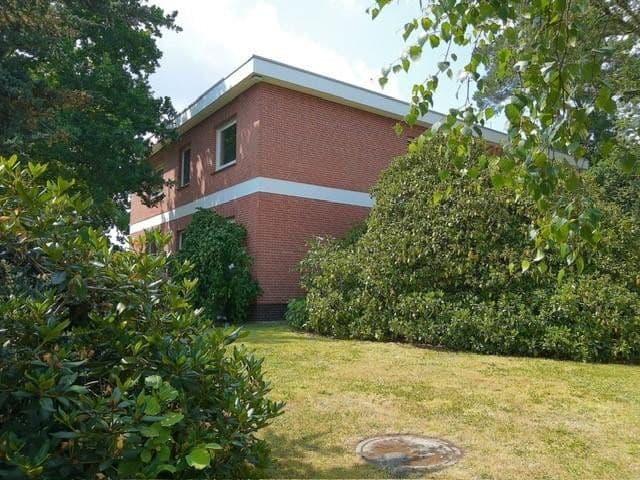 Pronájem domu 280 m², pozemek 1.300 m², Grenzweg 44, Buchholz in der Nordheide, Dolní Sasko Pronájem domu 280 m², pozemek 1.300 m², Grenzweg 44, Buchholz in der Nordheide, Dolní Sasko