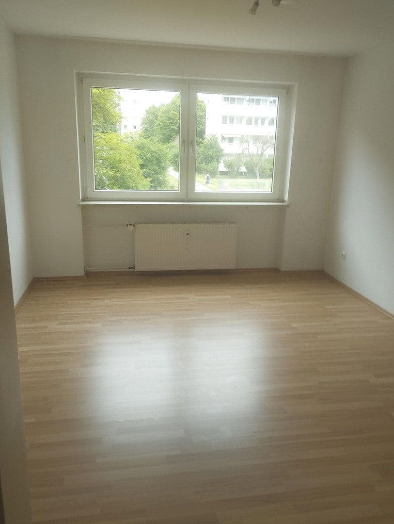 Prodej bytu 3+1 84 m², Adenauerstr. 12 - 16, Puchheim, Bavorsko Prodej bytu 3+1 84 m², Adenauerstr. 12 - 16, Puchheim, Bavorsko