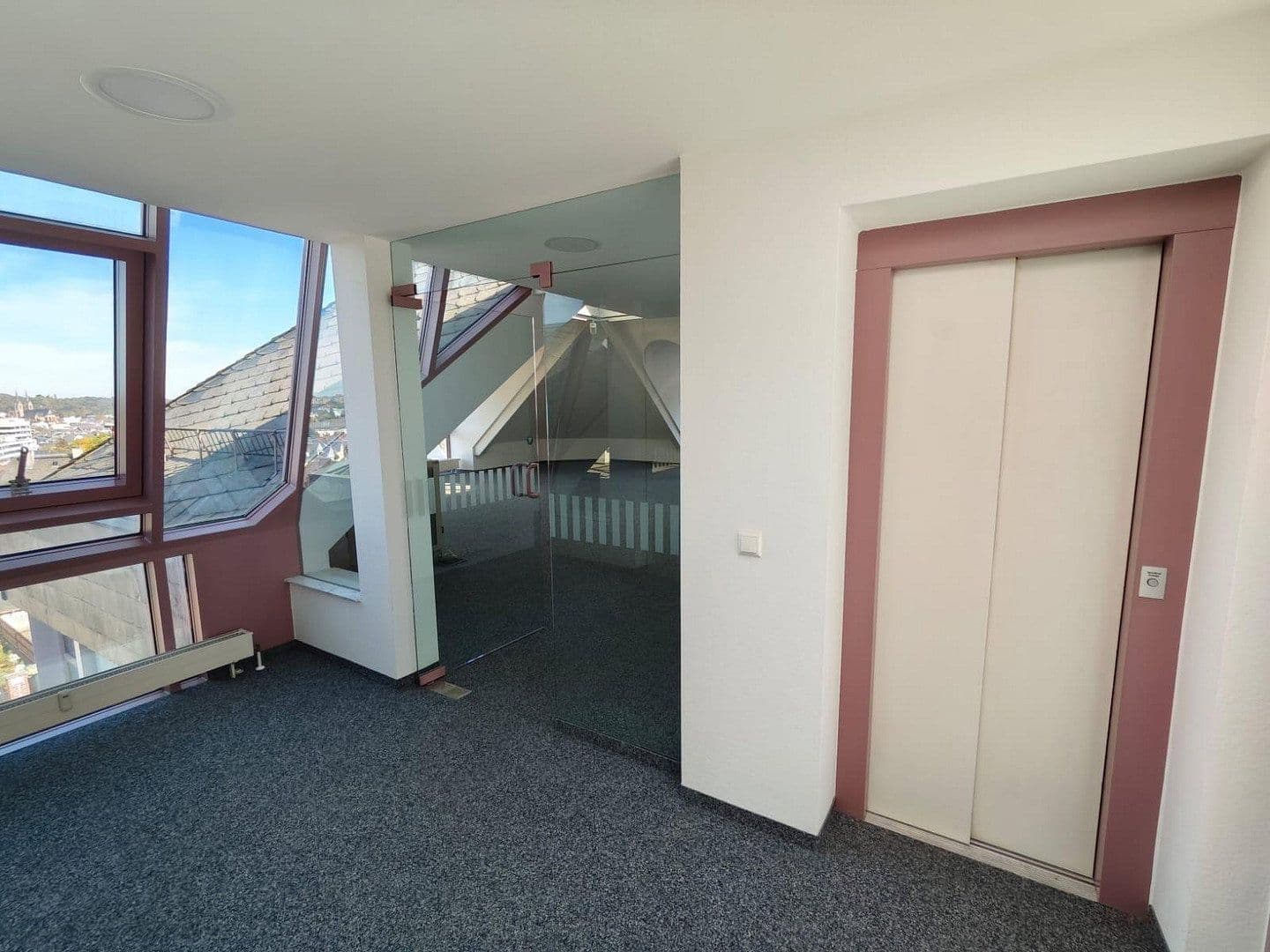 Pronájem kanceláře 589 m², August-Mohl-Str. 13, Hof, Bavorsko Pronájem kanceláře 589 m², August-Mohl-Str. 13, Hof, Bavorsko