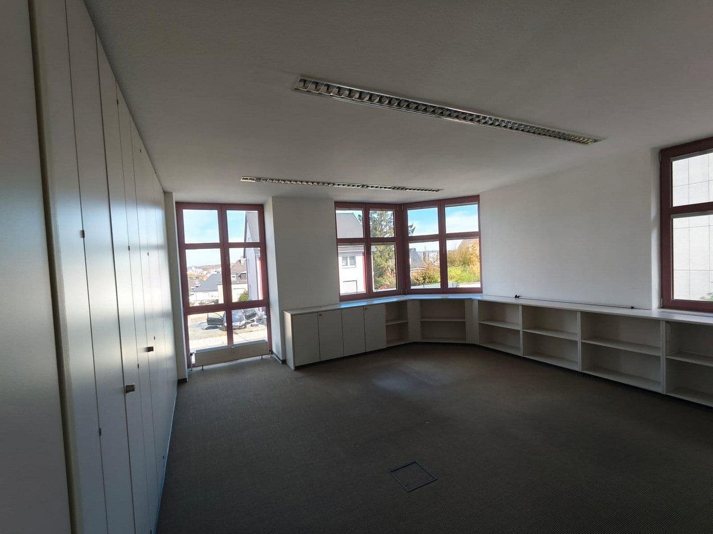 Pronájem kanceláře 589 m², August-Mohl-Str. 13, Hof, Bavorsko Pronájem kanceláře 589 m², August-Mohl-Str. 13, Hof, Bavorsko
