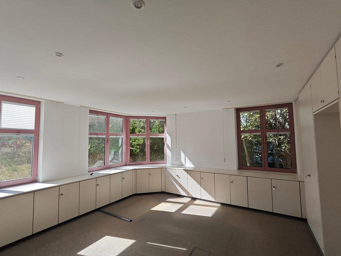 Pronájem kanceláře 589 m², August-Mohl-Str. 13, Hof, Bavorsko Pronájem kanceláře 589 m², August-Mohl-Str. 13, Hof, Bavorsko
