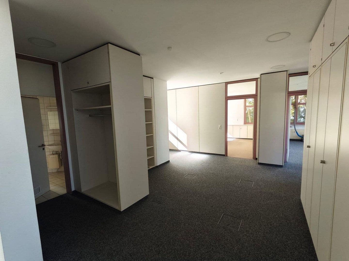 Pronájem kanceláře 589 m², August-Mohl-Str. 13, Hof, Bavorsko Pronájem kanceláře 589 m², August-Mohl-Str. 13, Hof, Bavorsko