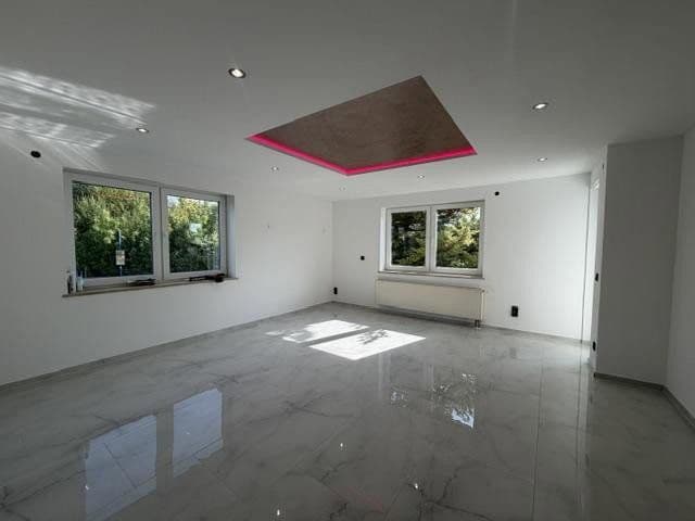 Prodej bytu 4+1 110 m², Kaufbeurer Straße 34, Schwabmünchen, Bavorsko Prodej bytu 4+1 110 m², Kaufbeurer Straße 34, Schwabmünchen, Bavorsko
