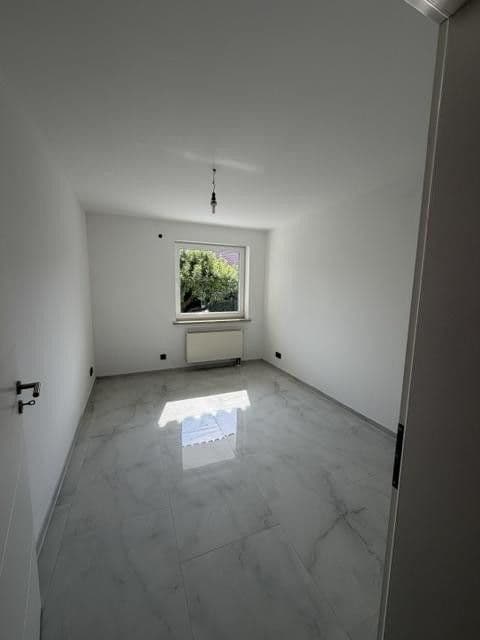 Prodej bytu 4+1 110 m², Kaufbeurer Straße 34, Schwabmünchen, Bavorsko Prodej bytu 4+1 110 m², Kaufbeurer Straße 34, Schwabmünchen, Bavorsko