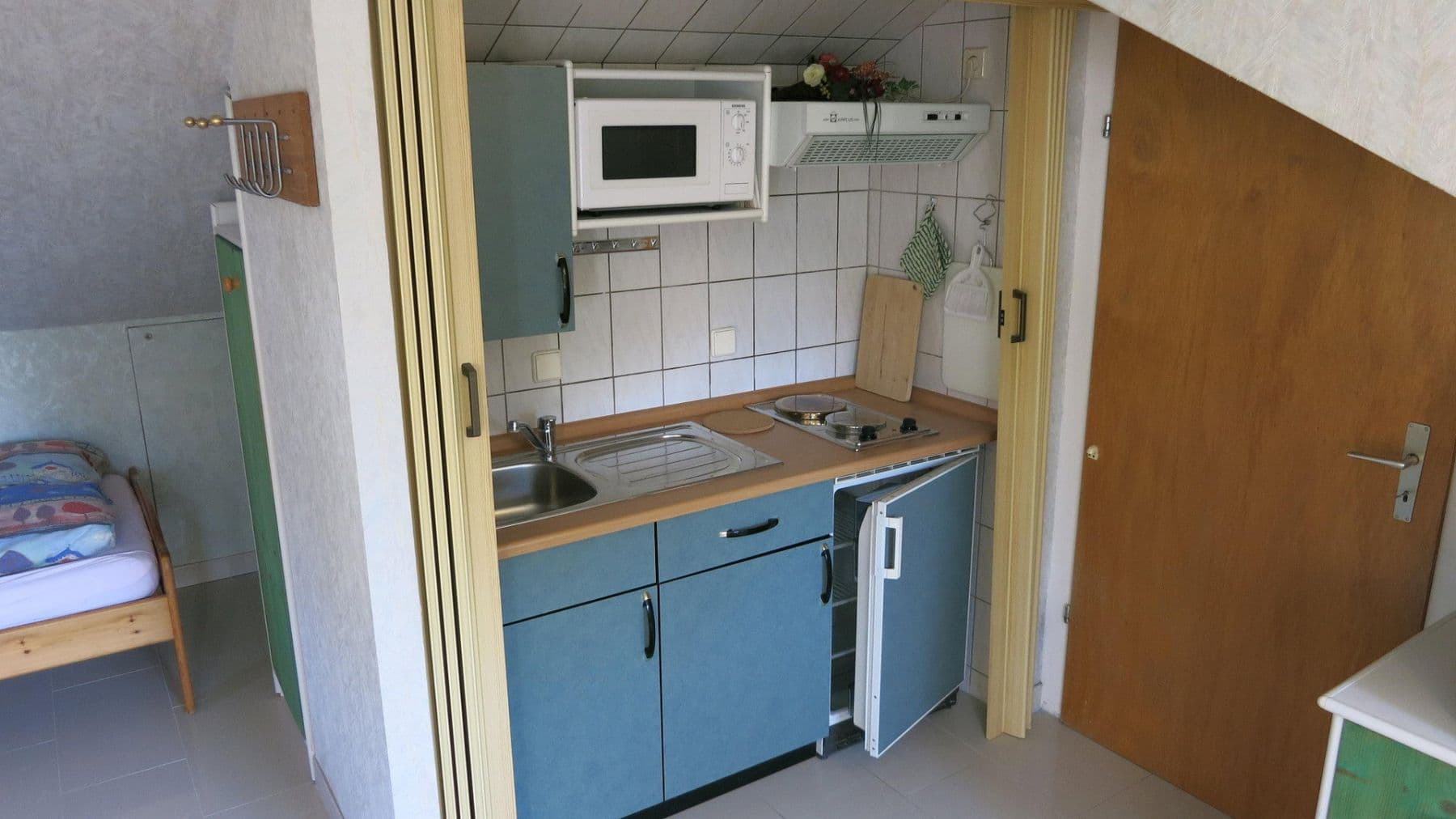Pronájem bytu 1+1 26 m², Hauptstraße 49A, Rödermark, Hessen Pronájem bytu 1+1 26 m², Hauptstraße 49A, Rödermark, Hessen