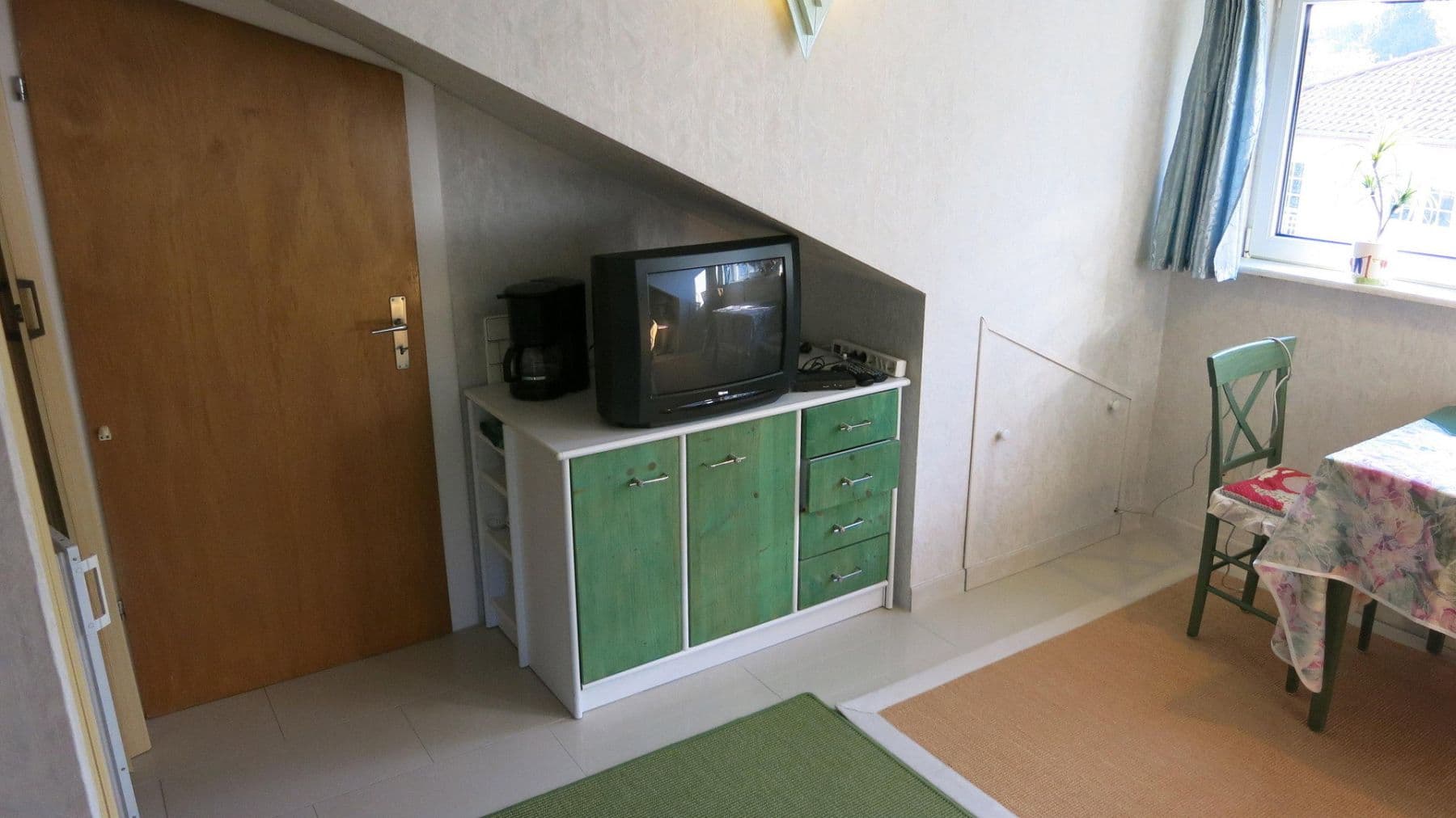 Pronájem bytu 1+1 26 m², Hauptstraße 49A, Rödermark, Hessen Pronájem bytu 1+1 26 m², Hauptstraße 49A, Rödermark, Hessen