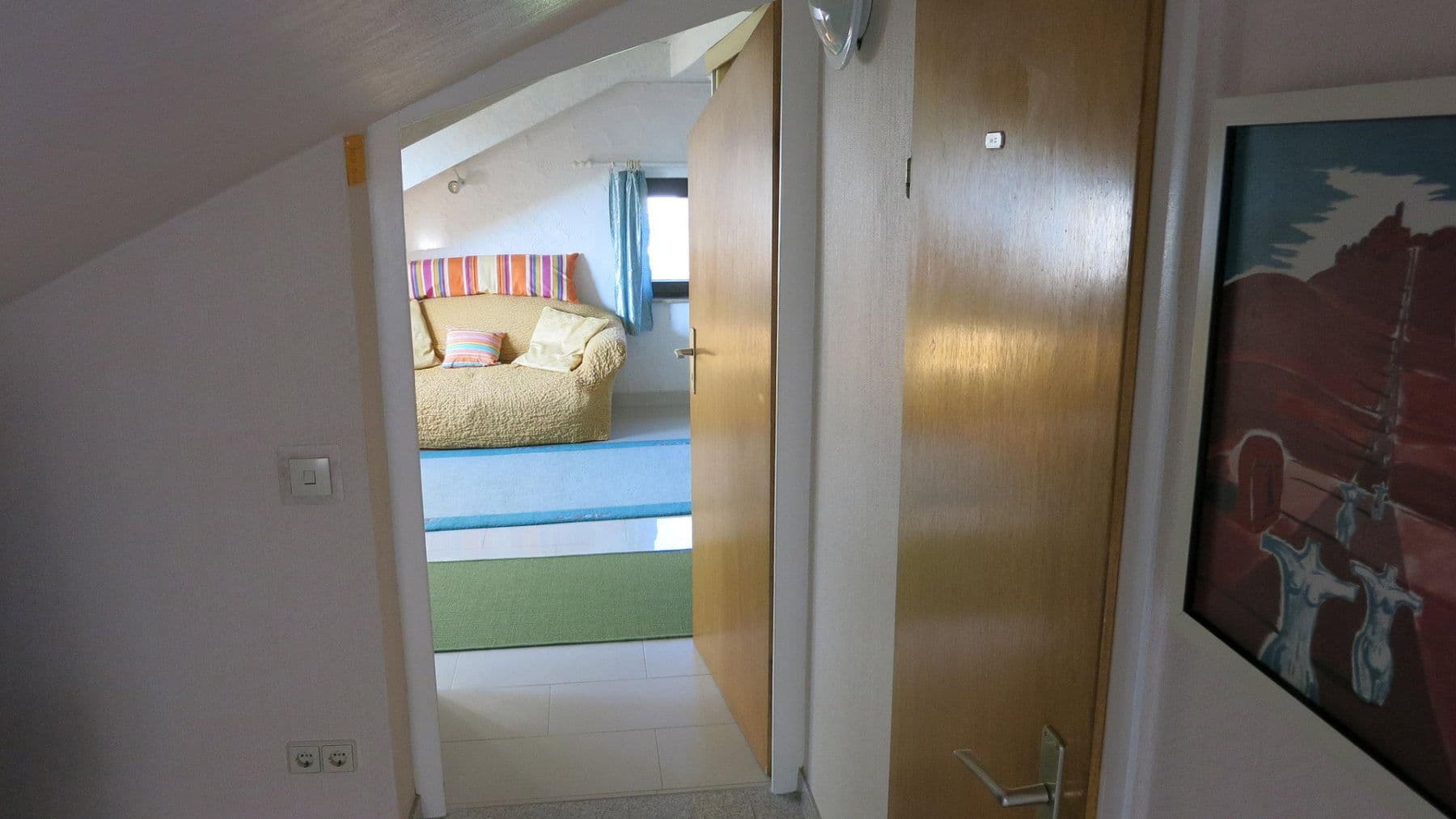 Pronájem bytu 1+1 26 m², Hauptstraße 49A, Rödermark, Hessen Pronájem bytu 1+1 26 m², Hauptstraße 49A, Rödermark, Hessen