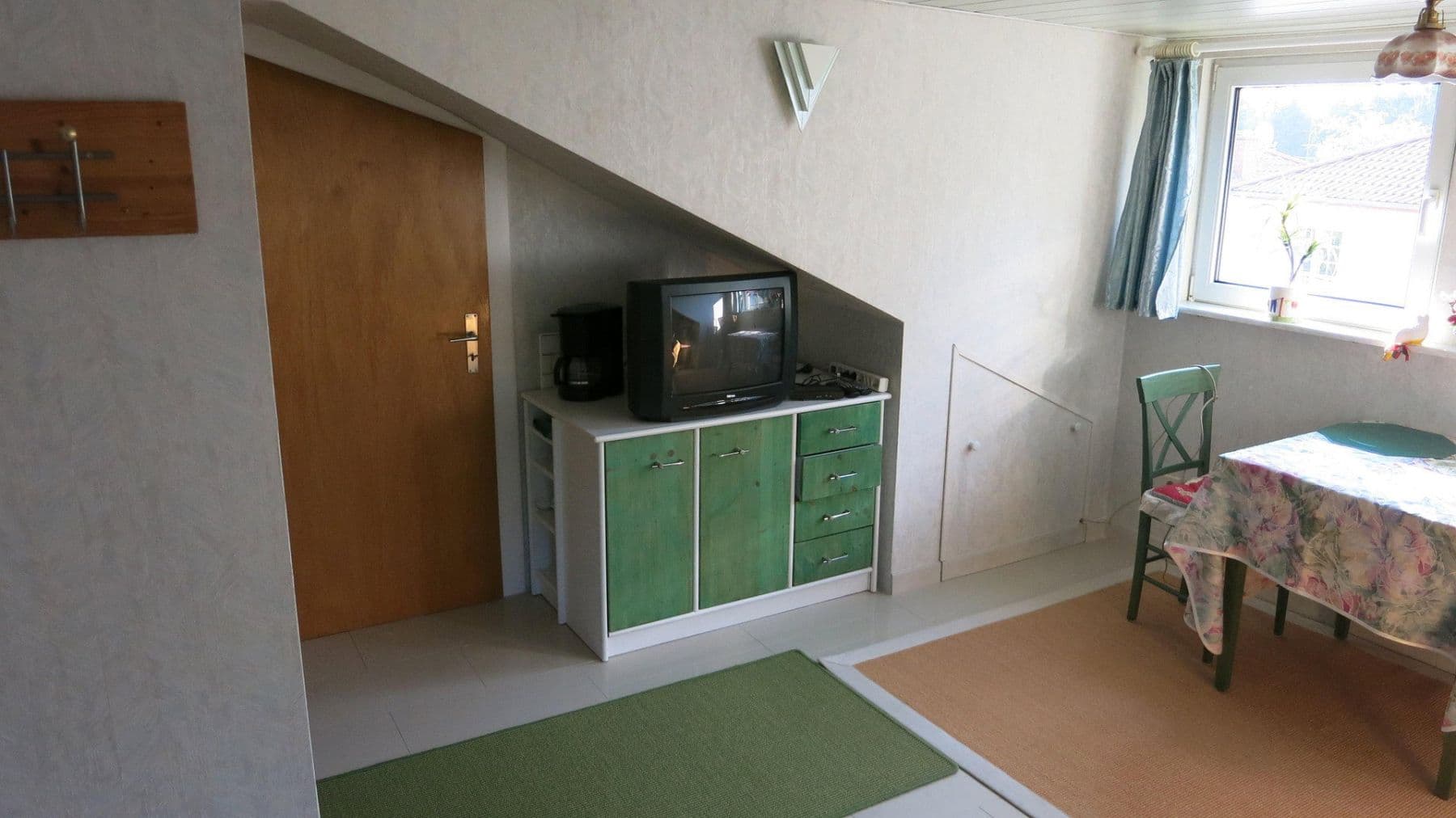 Pronájem bytu 1+1 26 m², Hauptstraße 49A, Rödermark, Hessen Pronájem bytu 1+1 26 m², Hauptstraße 49A, Rödermark, Hessen