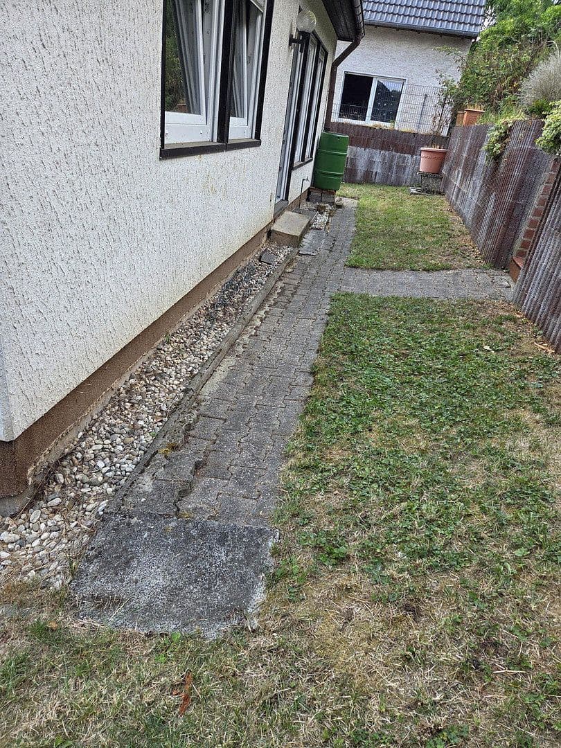 Prodej domu 72 m², pozemek 1.067 m², Ringstraße 11, Kirn, Porýní-Falc Prodej domu 72 m², pozemek 1.067 m², Ringstraße 11, Kirn, Porýní-Falc