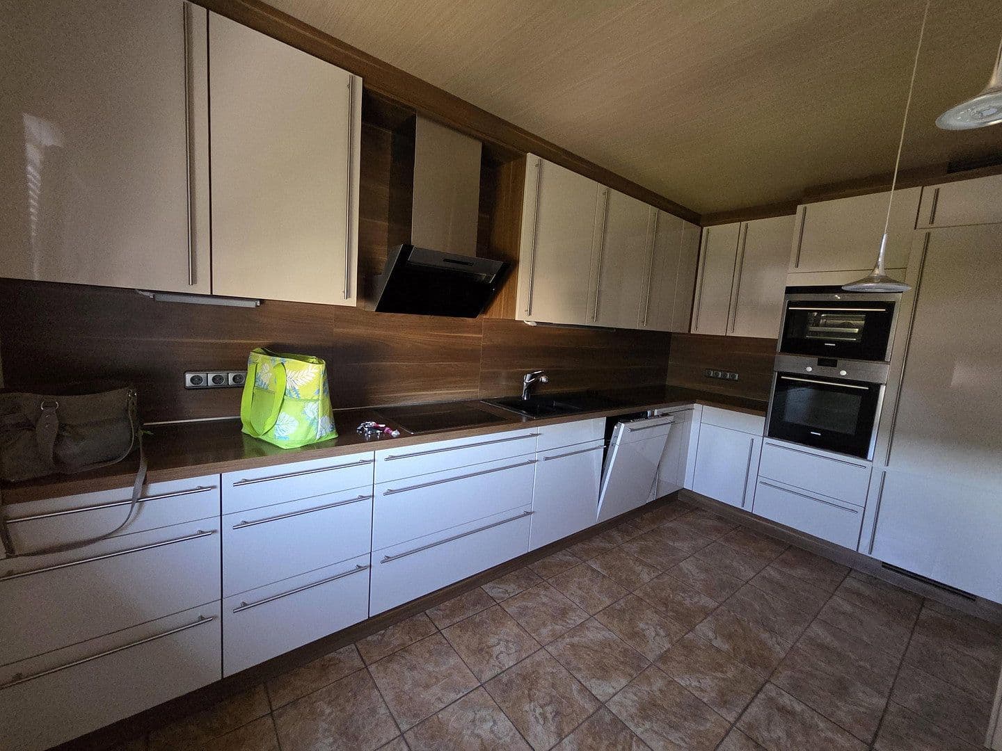 Prodej domu 72 m², pozemek 1.067 m², Ringstraße 11, Kirn, Porýní-Falc Prodej domu 72 m², pozemek 1.067 m², Ringstraße 11, Kirn, Porýní-Falc