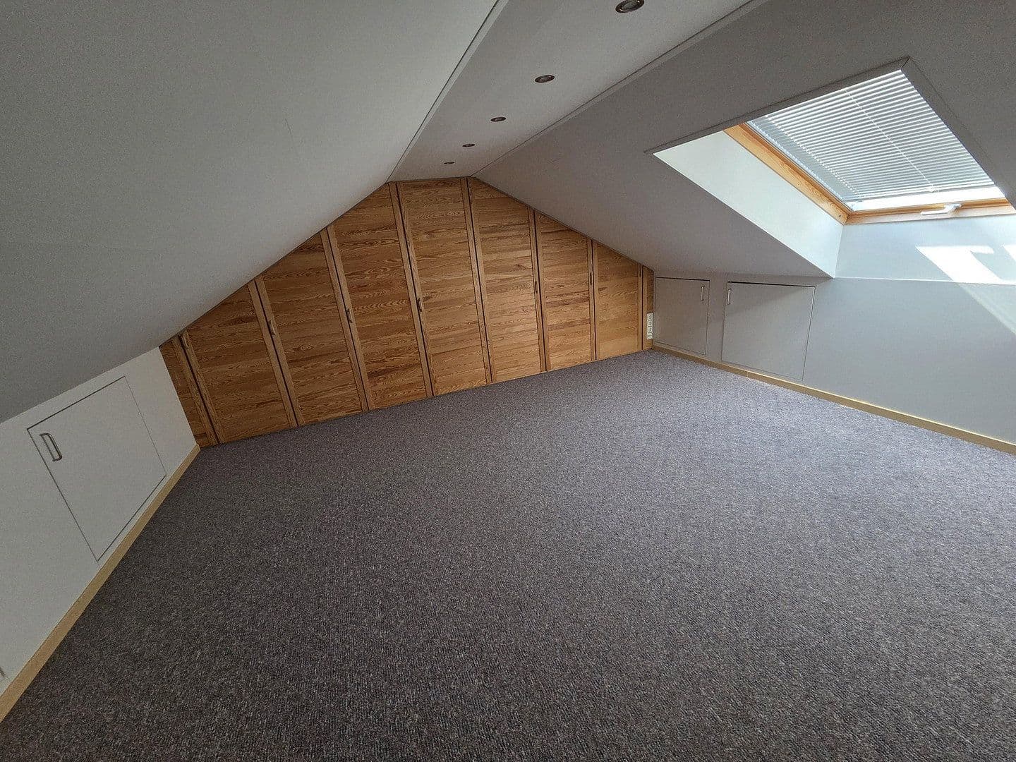 Prodej domu 72 m², pozemek 1.067 m², Ringstraße 11, Kirn, Porýní-Falc Prodej domu 72 m², pozemek 1.067 m², Ringstraße 11, Kirn, Porýní-Falc