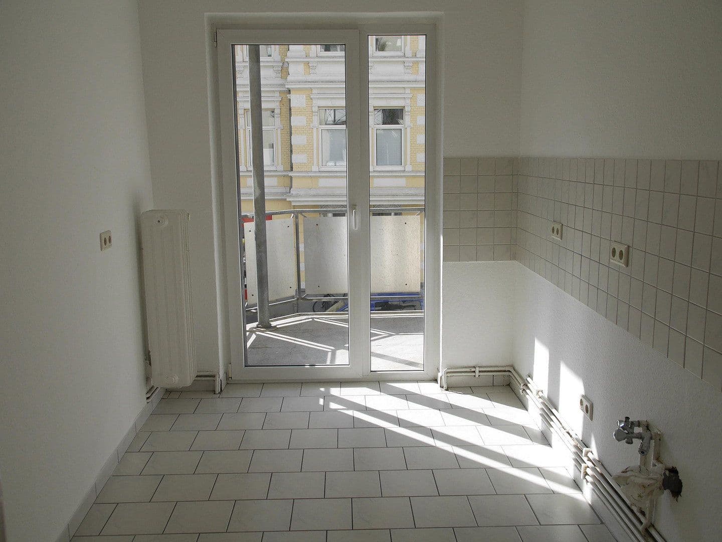 Pronájem bytu 2+1 61 m², Hartmannstr. 11, Hannover, Dolní Sasko Pronájem bytu 2+1 61 m², Hartmannstr. 11, Hannover, Dolní Sasko