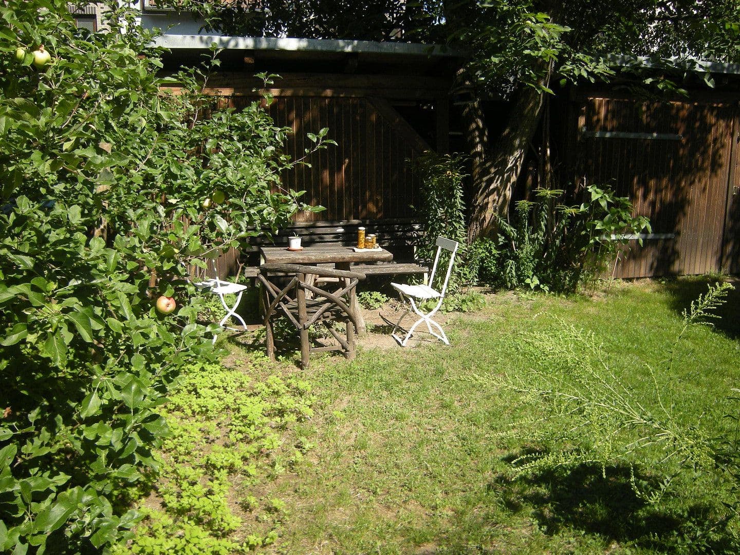 Prodej bytu 2+1 68 m², Berlin-Steglitz OT Lichterfelde, Berlín Prodej bytu 2+1 68 m², Berlin-Steglitz OT Lichterfelde, Berlín