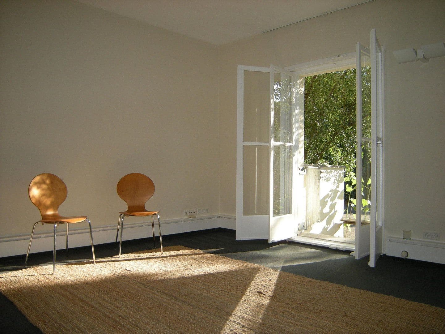 Prodej bytu 2+1 68 m², Berlin-Steglitz OT Lichterfelde, Berlín Prodej bytu 2+1 68 m², Berlin-Steglitz OT Lichterfelde, Berlín