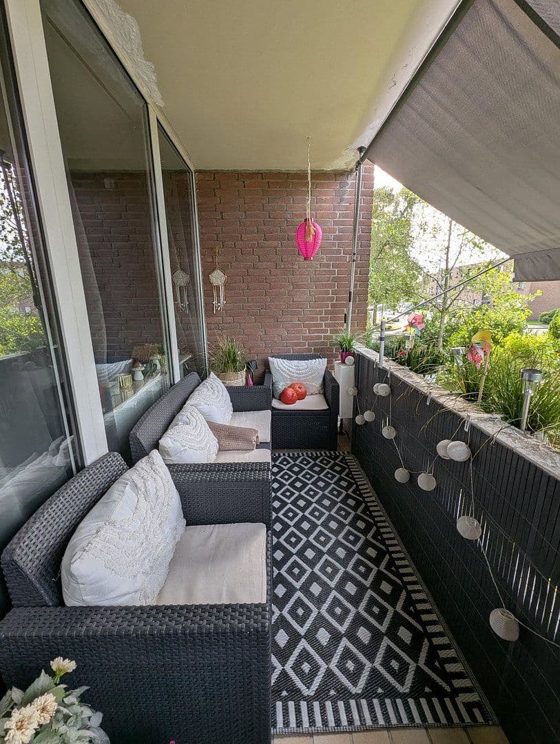 Pronájem bytu 3+1 70 m², Hafelsstraße 69B, Krefeld, Severní Porýní-Vestfálsko Pronájem bytu 3+1 70 m², Hafelsstraße 69B, Krefeld, Severní Porýní-Vestfálsko