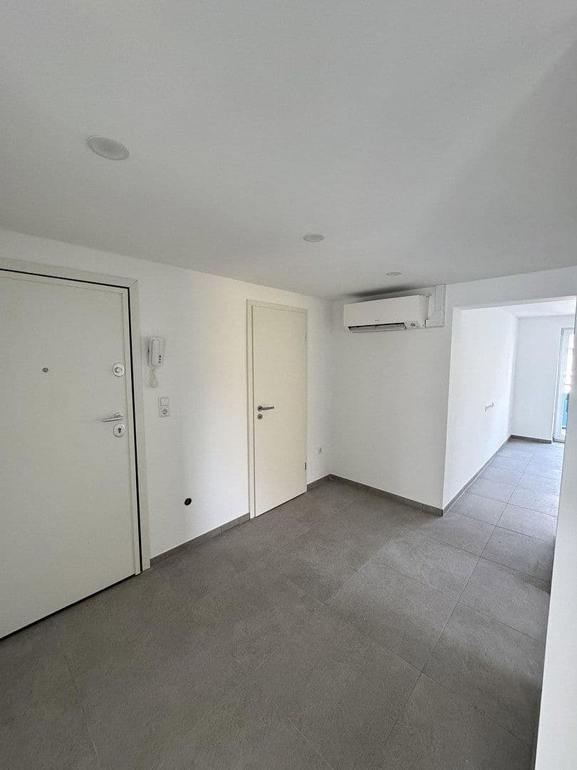 Pronájem bytu 3+1 63 m², Leonberg, Bádensko-Württembersko Pronájem bytu 3+1 63 m², Leonberg, Bádensko-Württembersko
