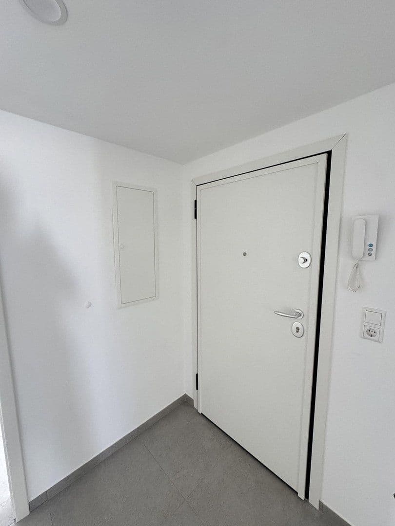 Pronájem bytu 3+1 63 m², Leonberg, Bádensko-Württembersko Pronájem bytu 3+1 63 m², Leonberg, Bádensko-Württembersko