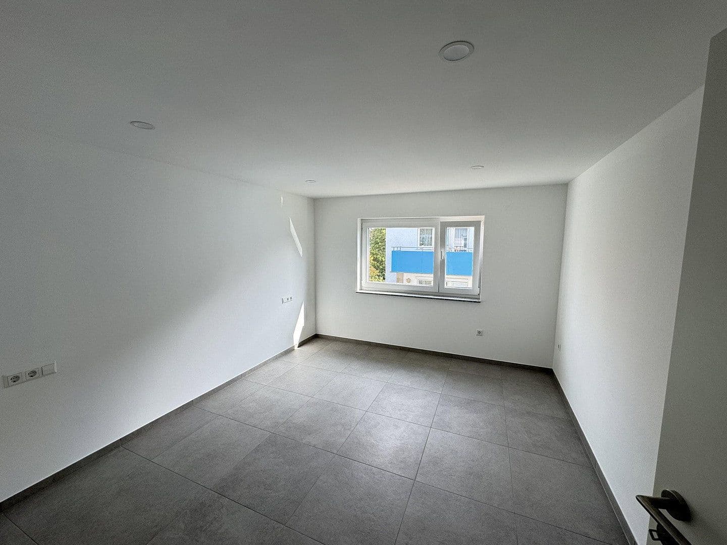 Pronájem bytu 3+1 63 m², Leonberg, Bádensko-Württembersko Pronájem bytu 3+1 63 m², Leonberg, Bádensko-Württembersko