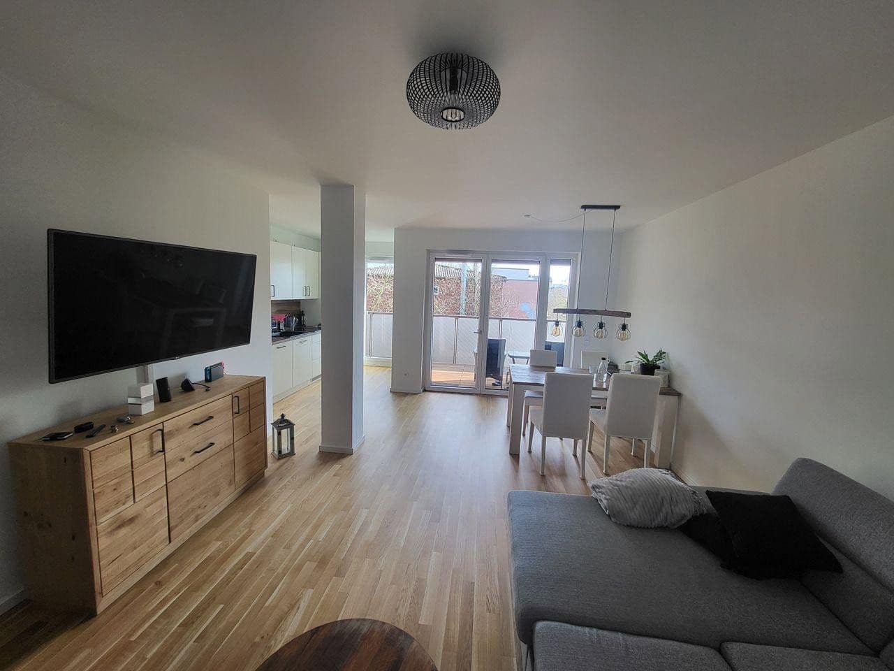 Pronájem bytu 2+1 70 m², Hamburg, Hamburg Pronájem bytu 2+1 70 m², Hamburg, Hamburg