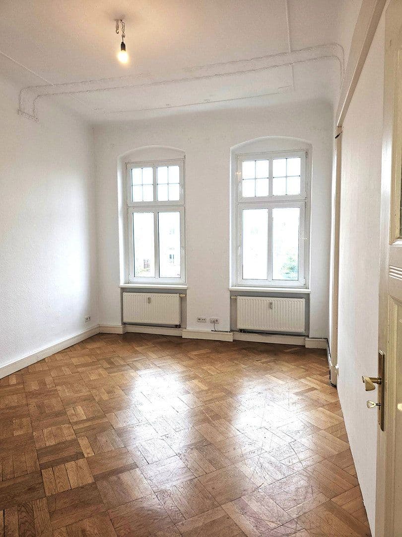 Pronájem bytu 4+1 130 m², Treskowallee 97, Berlin, Berlín Pronájem bytu 4+1 130 m², Treskowallee 97, Berlin, Berlín