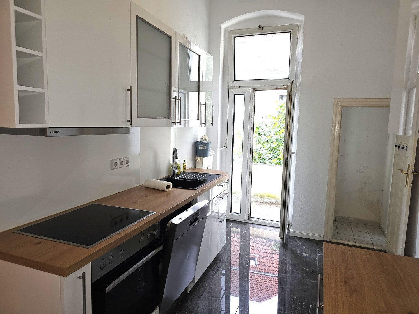Pronájem bytu 4+1 130 m², Treskowallee 97, Berlin, Berlín Pronájem bytu 4+1 130 m², Treskowallee 97, Berlin, Berlín